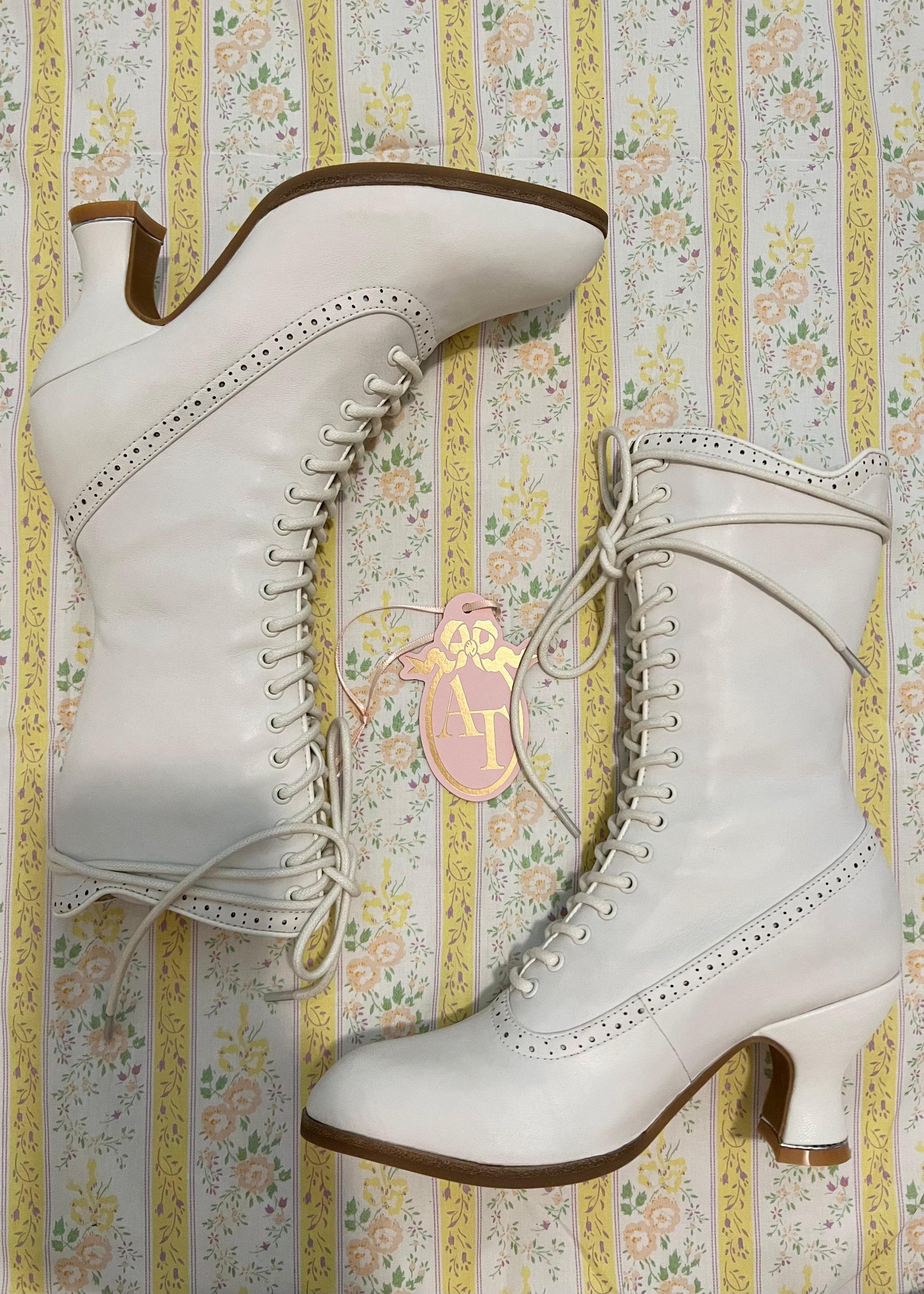 Victorian romance boots (new added colors) – Ann.tique