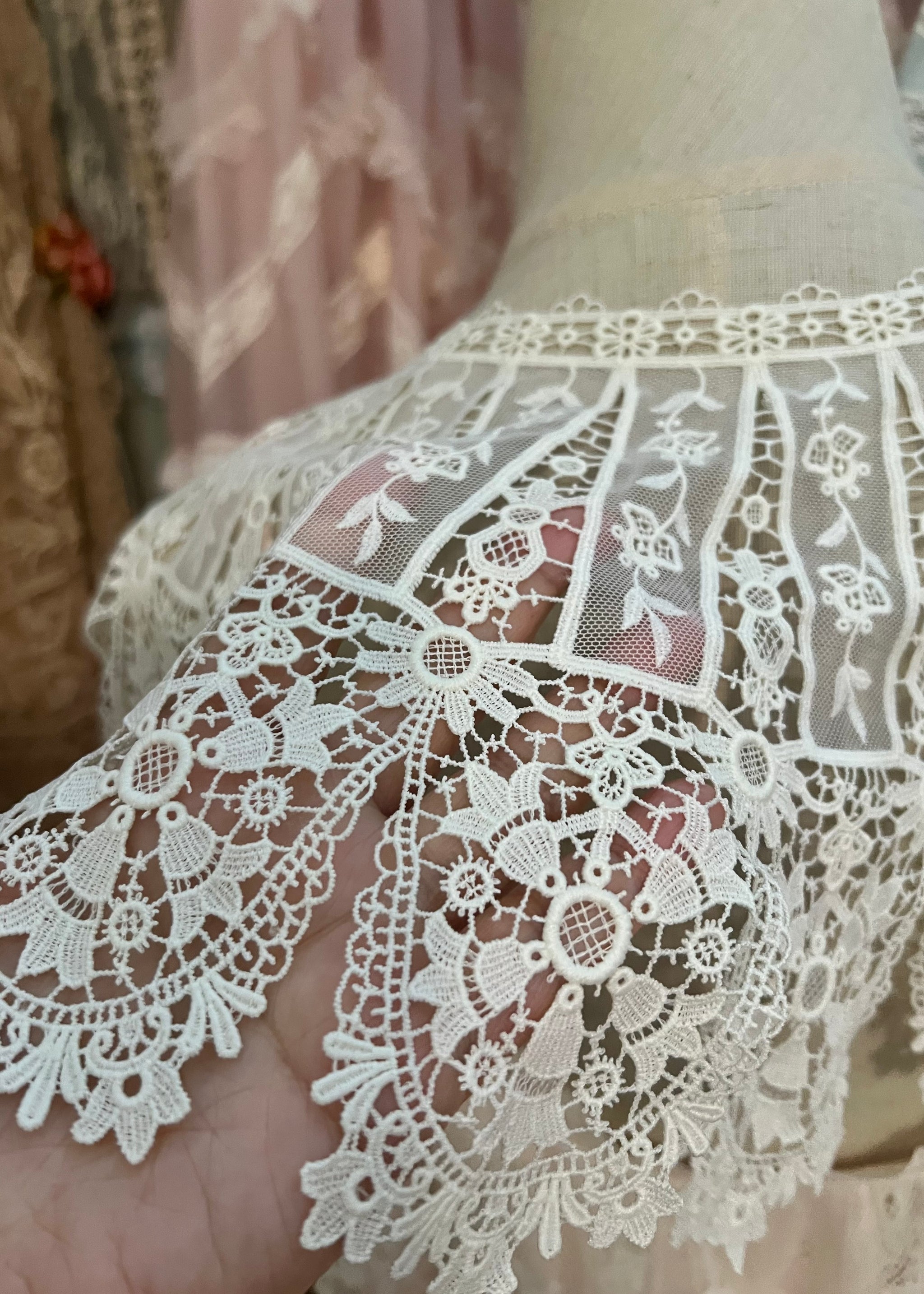新品未使用【IENA×MARGE】lace embroidery collar 新品未使用【IENA×MARGE】lace embroidery collar 新品未使用【IENA
