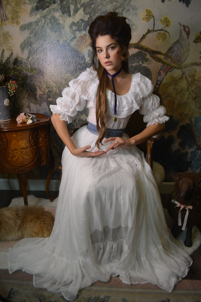 The Chemise a la Reine Marie Antoinette rocococore rococo 1700s 1800s ...