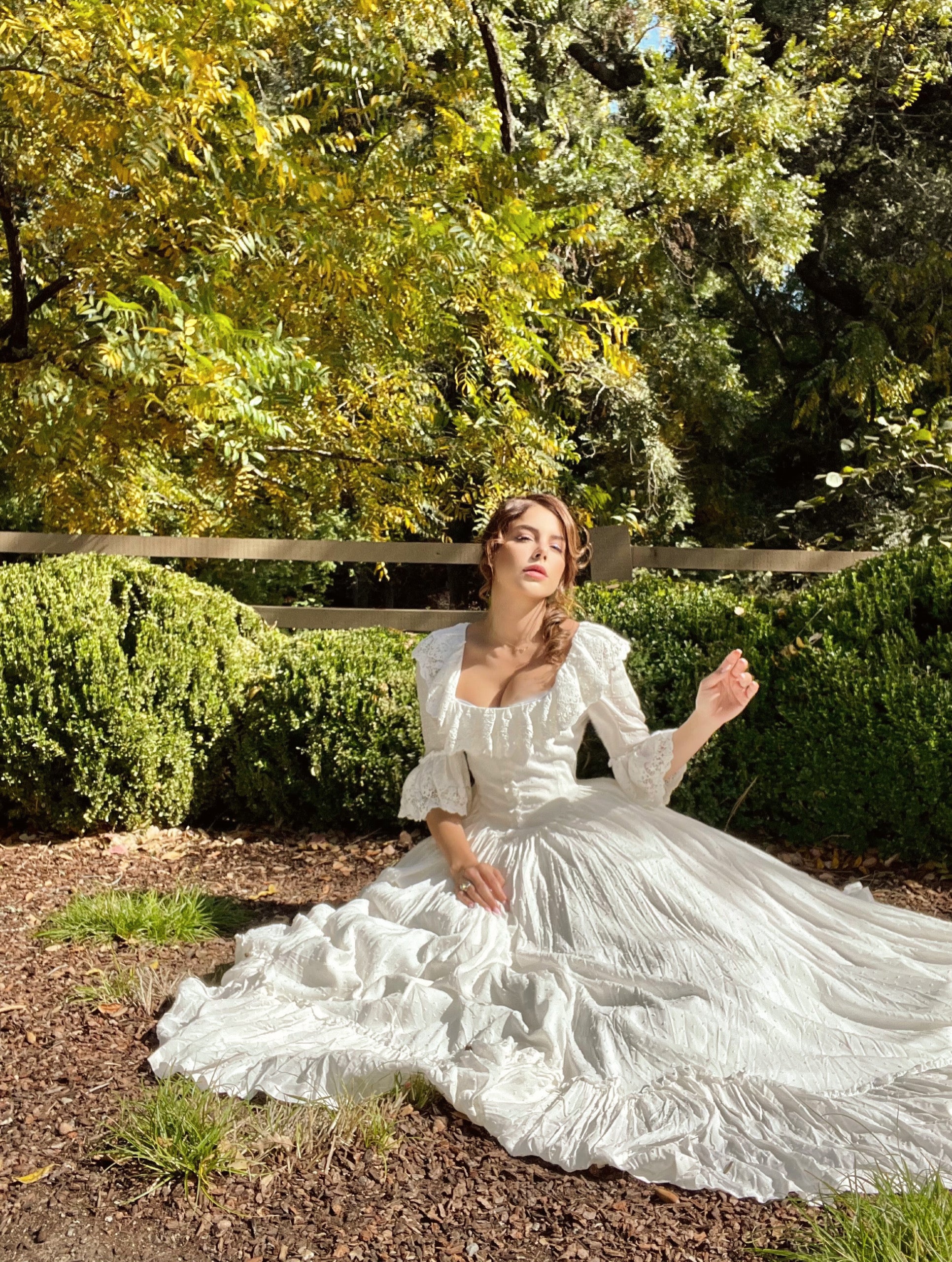knee length dresses for ladies Marie Antoinette Dress in light linen YVONNE S for Women – Yvonne S OFFICIAL main image 1