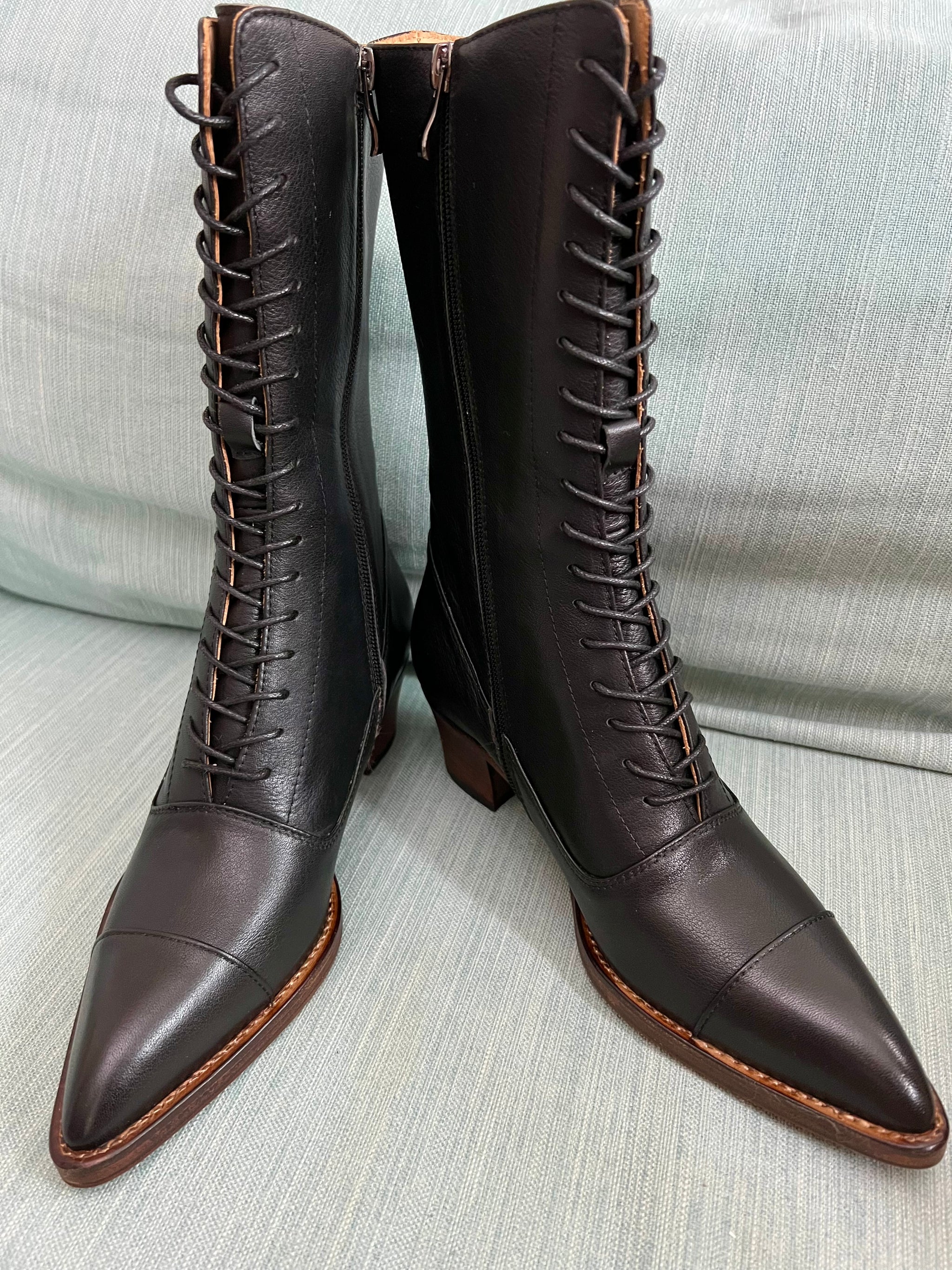 Victorian boots – Ann.tique