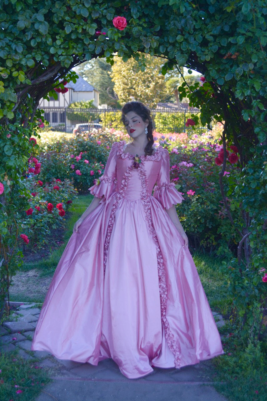 Marie Antoinette a la rose gown rococo renaissance French Queen fantasy gown pink dreamy Parisian style baroque fairy party wedding halloween Marie Antoinette a la rose gown rococo renaissance French Queen fantasy gown pink dreamy Parisian style baroque fairy party wedding halloween