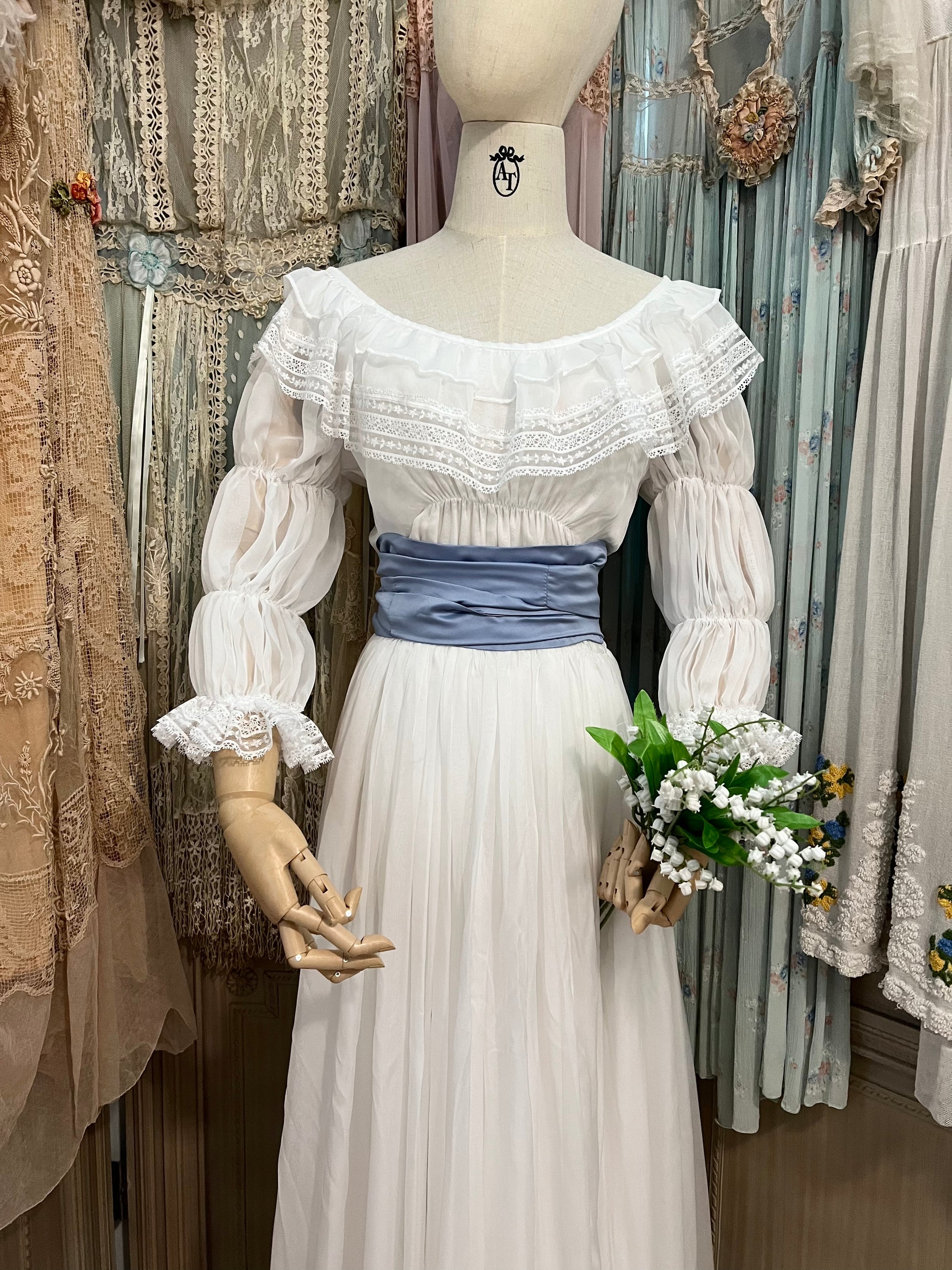 The Chemise a la Reine Marie Antoinette rocococore rococo 1700s 1800s  Versailles French Queen Marie Antoinette white dress princesscore angelcore  historical costuming custom orders cosplay vintage style fairy coquette  dollette dreamy aesthetic